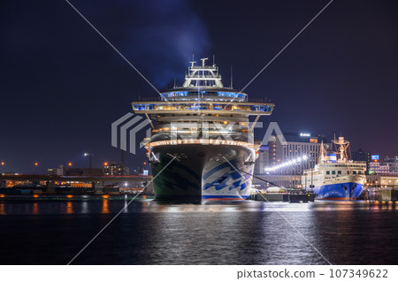函館夜景、遊輪和摩週丸在若松碼頭 107349622