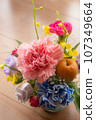 粉紅色花束 慶祝母親節 生日 康乃馨 107349664