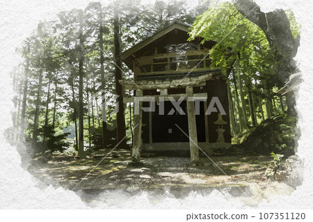 水彩風格的新月 日岡八幡神社 高良神社 兵庫縣佐用郡佐用町 107351120