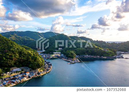 Funaya in Ine (Ine Town, Kyoto Prefecture) Funaya in Ine (Ine Town, Kyoto Prefecture) 107352088