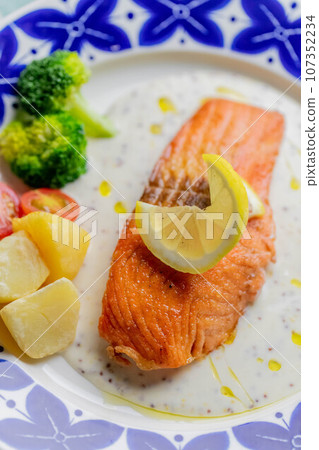 三文魚的Muniel 107352234