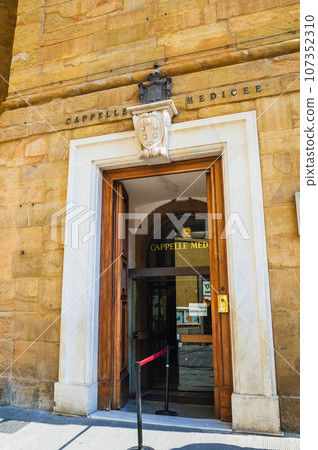 佛羅倫斯美第奇教堂入口 107352310