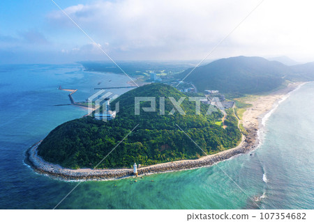 Cape Irago on the Atsumi Peninsula (Tahara City, Aichi Prefecture) Cape Irago on the Atsumi Peninsula (Tahara City, Aichi Prefecture) 107354682