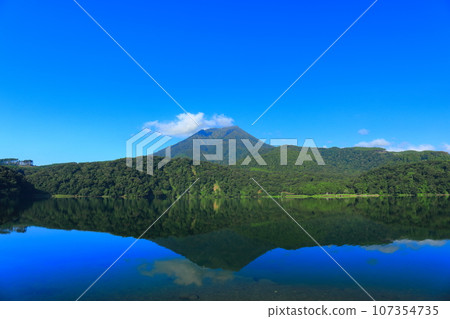 [Miyazaki Prefecture] Takachihomine and Oike (Kirishima Mountain Range) 107354735