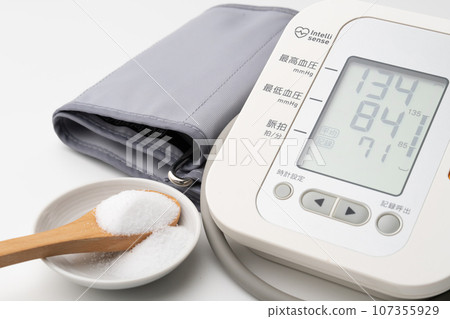 Blood pressure monitor salt 107355929
