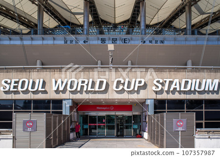 Seoul World Cup Stadium in Mapo district in Seoul, South Korea 107357987