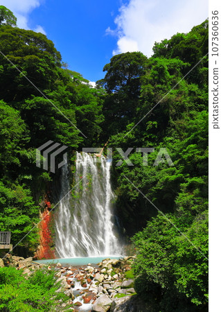 [Kagoshima Prefecture] Clear skies at Kirishima Onsen Village Yunotaki (Maruo Falls) 107360636