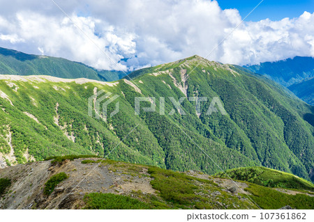 攀登長野縣的日本百座名山鹽見岳 攀登長野縣的日本百座名山鹽見岳 107361862