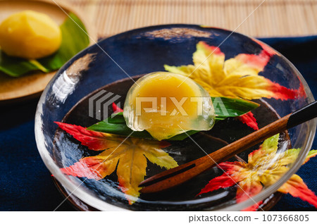 搖搖晃晃的栗子葛麻糬 搖搖晃晃的栗子葛麻糬 107366805