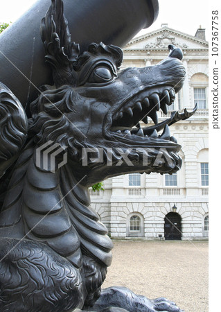 Mortar at the Horse Guards in London Mortar at the Horse Guards in London 107367758