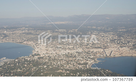 Airplane shot, approaching Cote D Azur airport, view of south France coast 107367789