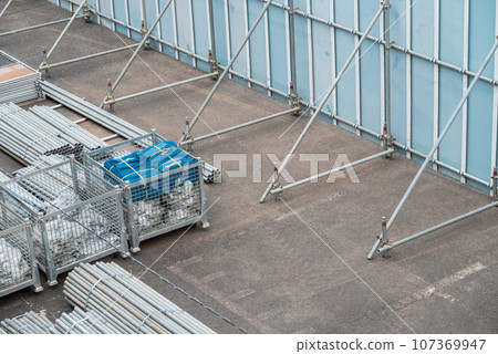 Construction site material storage area and temporary fence 107369947