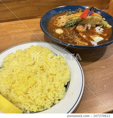 Sapporo soup curry 107370622