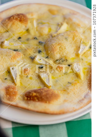 Quattro Formaggi 採用薄面料 Quattro Formaggi 採用薄面料 107371928