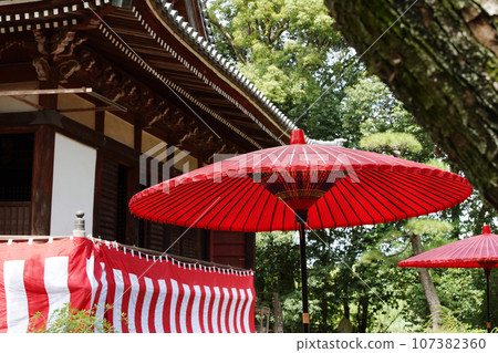 紅傘 107382360