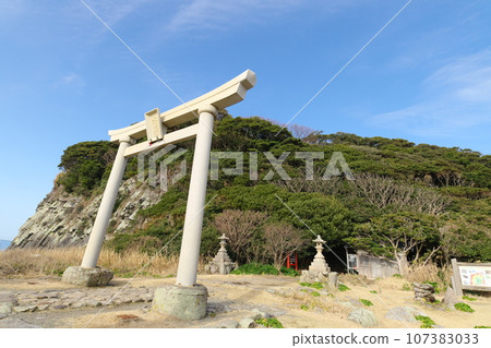 Echizen coast Ominato Shrine entrance on Oshima 107383033