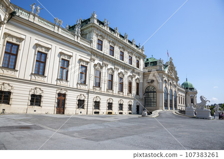 The Upper Belvedere Building is a historical complex of buildings in Vienna. 107383261