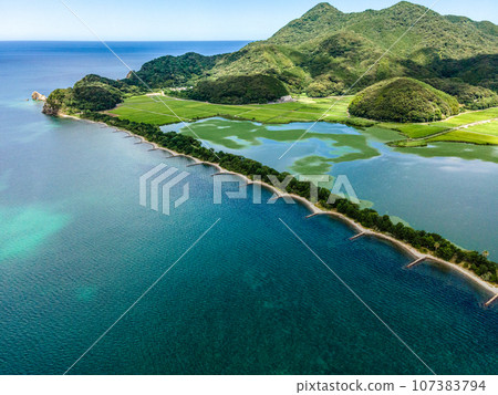 青海島上的波之橋立 青海島上的波之橋立 107383794