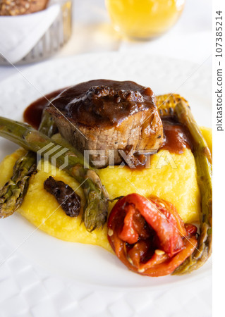 美味的商務艙牛排 107385214