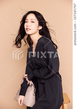 Autumn clothes fashion woman portrait 107385797