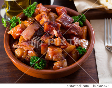 Stewed chopped pork snouts (Morro de cerdo) Stewed chopped pork snouts (Morro de cerdo) 107385878