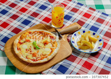Italian children's menu Italian children's menu 107387452