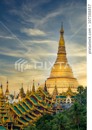 Shwedagon Pagoda, Yangon, Myanmar. 107388857