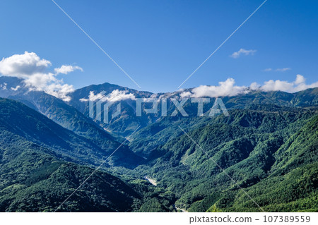 長野縣北安野郡白馬村白馬岩岳的白馬三山 107389559