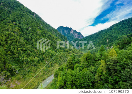 Kurobe Dam in Tateyama Town, Toyama Prefecture 107390270
