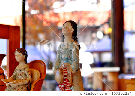 穿著和服的美麗女人 107391254