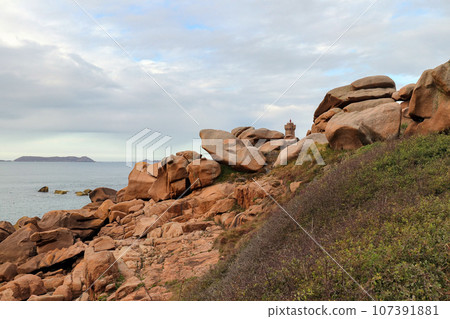 Ploumanac'h Lighthouse - Mean Ruz Lighthouse Ploumanac'h Lighthouse - Mean Ruz Lighthouse 107391881