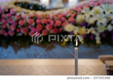 Flower altar 107391996