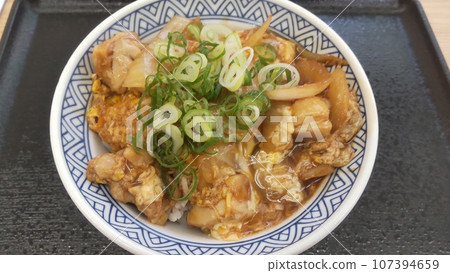 美味的吉野家限時菜單親子丼（中） 107394659