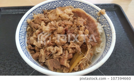 Delicious Yoshinoya beef bowl standard size Delicious Yoshinoya beef bowl standard size 107394660