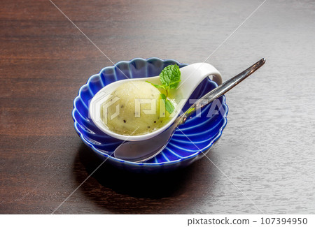 冰淇淋（獼猴桃） 107394950