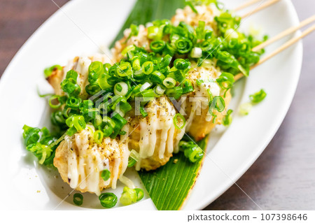 Green onion mayo meatballs 107398646