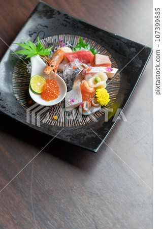 Assorted sashimi Assorted sashimi 107399885