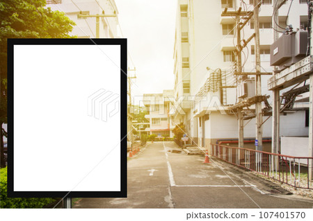 Blank advertising billboard or wide screen television with blurred background Blank advertising billboard or wide screen television with blurred background 107401570