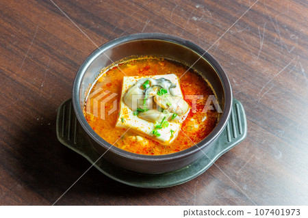 Oyster sundubu Oyster sundubu 107401973