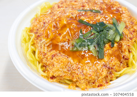 美味的便利商店辣拉麵 美味的便利商店辣拉麵 107404558