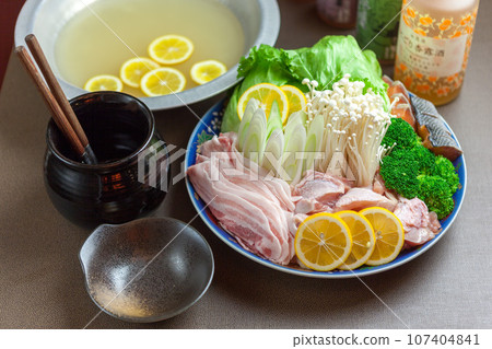 Pork and chicken lemon hotpot Pork and chicken lemon hotpot 107404841