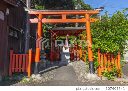 白須大名神/白菊大名神（北海谷、大津市） 107405341