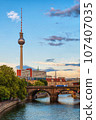 Berlin Mitte City Skyline 107407035