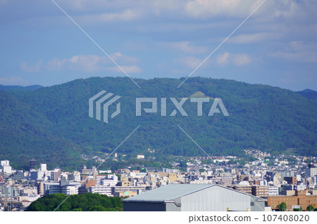 從大文字山和西大寺眺望奈良 從大文字山和西大寺眺望奈良 107408020