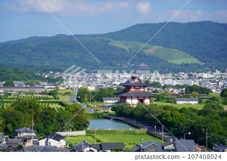 從西大寺眺望奈良市旅遊景點的全景 從西大寺眺望奈良市旅遊景點的全景 107408024