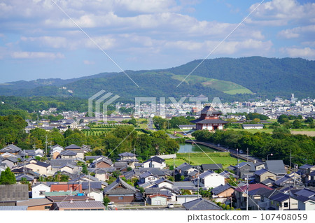 從西大寺眺望奈良市旅遊景點的全景 從西大寺眺望奈良市旅遊景點的全景 107408059