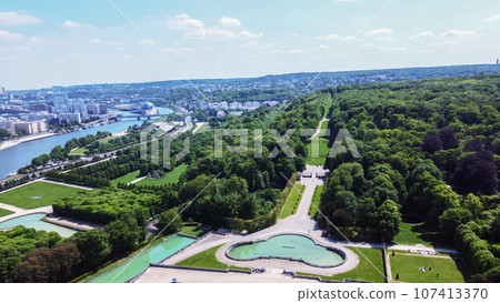 Drone point of view on Seine river and park of National Estate de Saint-Cloud 107413370