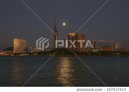 Fukuoka Tower Mid-Autumn Harvest Moon 107417413