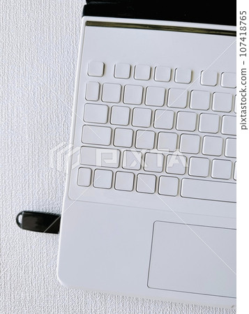 Computer and memory, characterless keyboard, data leakage, data transfer Computer and memory, characterless keyboard, data leakage, data transfer 107418765