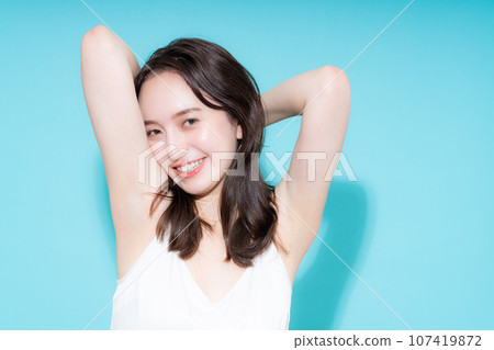 年輕女性的美麗 年輕女性的美麗 107419872